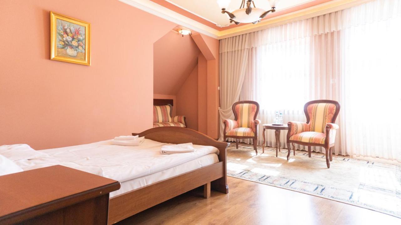 Hotel "Dworek Lesniczowka" Wodzisław Śląski Exteriér fotografie