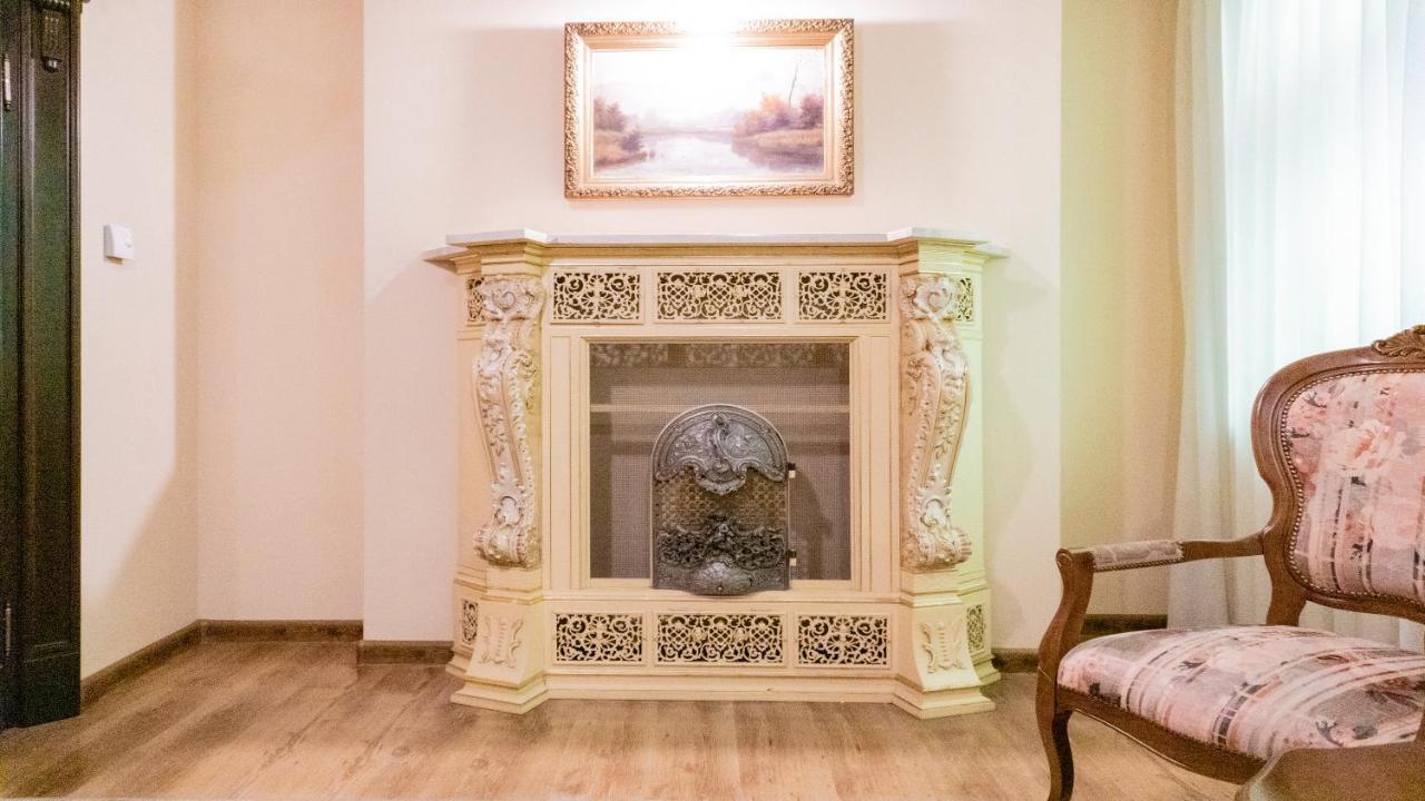 Hotel "Dworek Lesniczowka" Wodzisław Śląski Exteriér fotografie