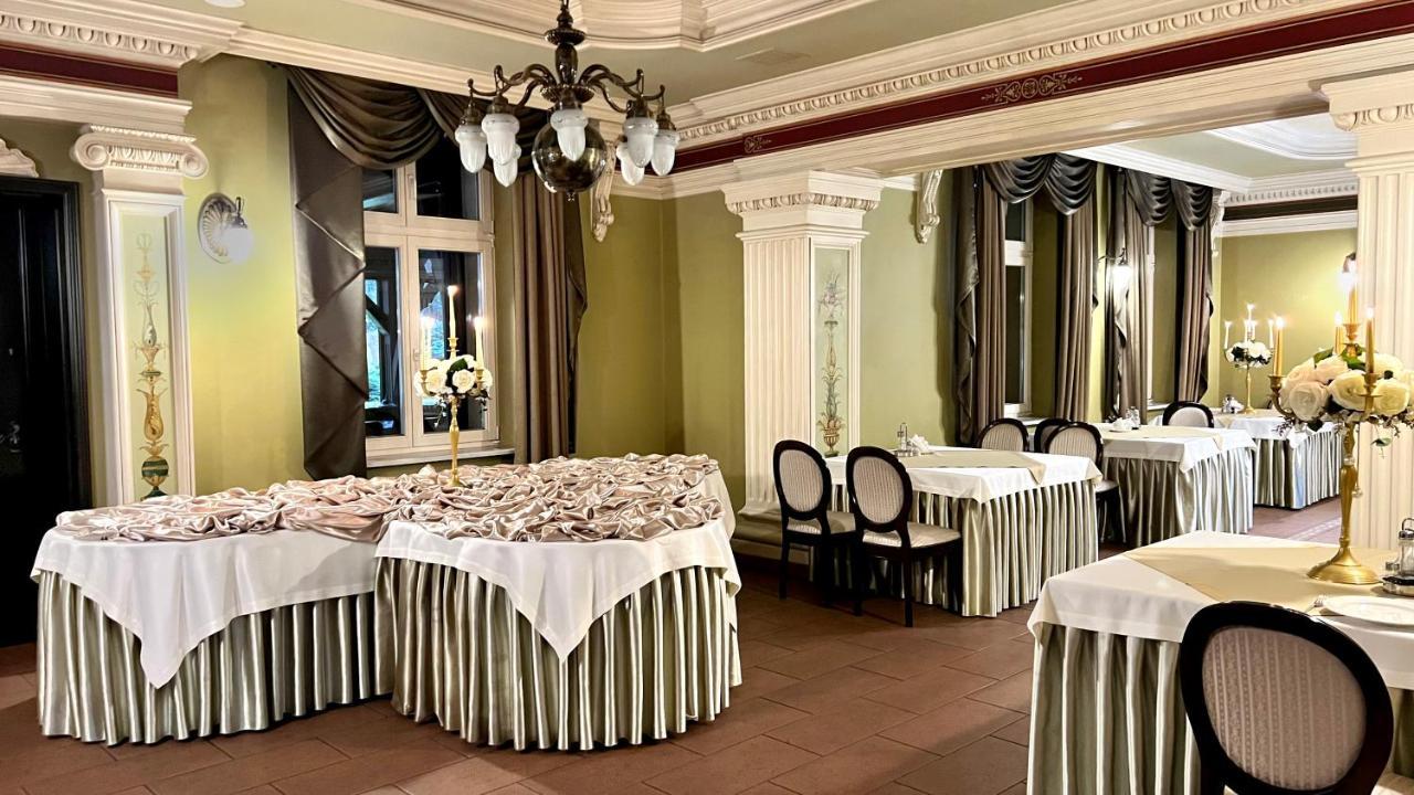 Hotel "Dworek Lesniczowka" Wodzisław Śląski Exteriér fotografie