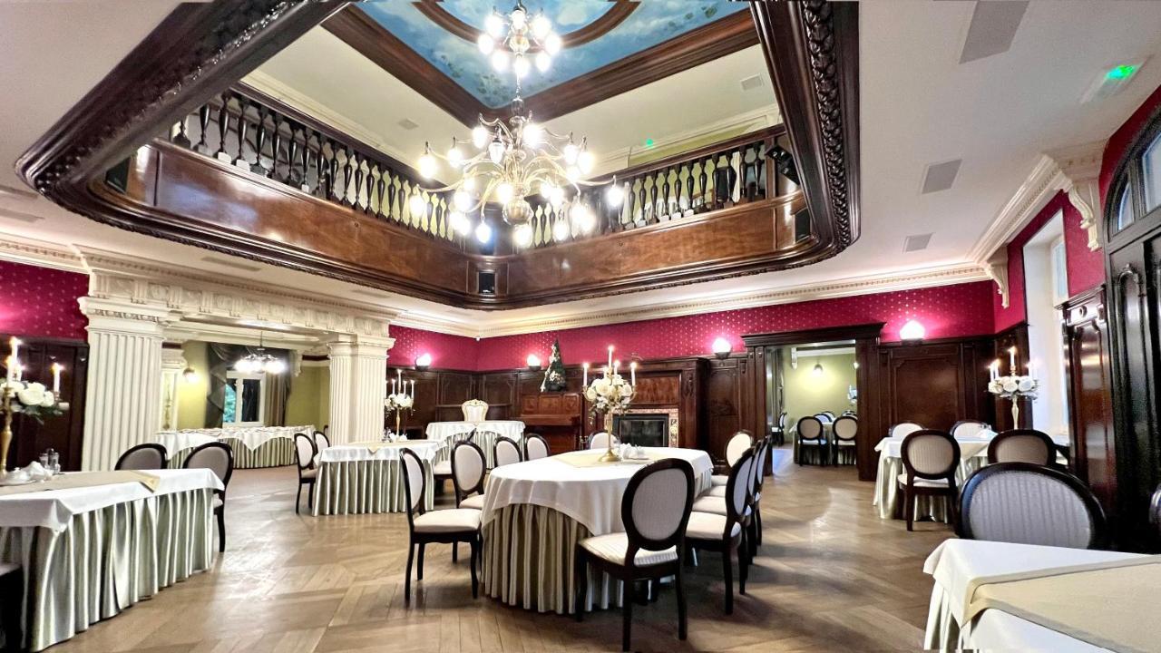 Hotel "Dworek Lesniczowka" Wodzisław Śląski Exteriér fotografie