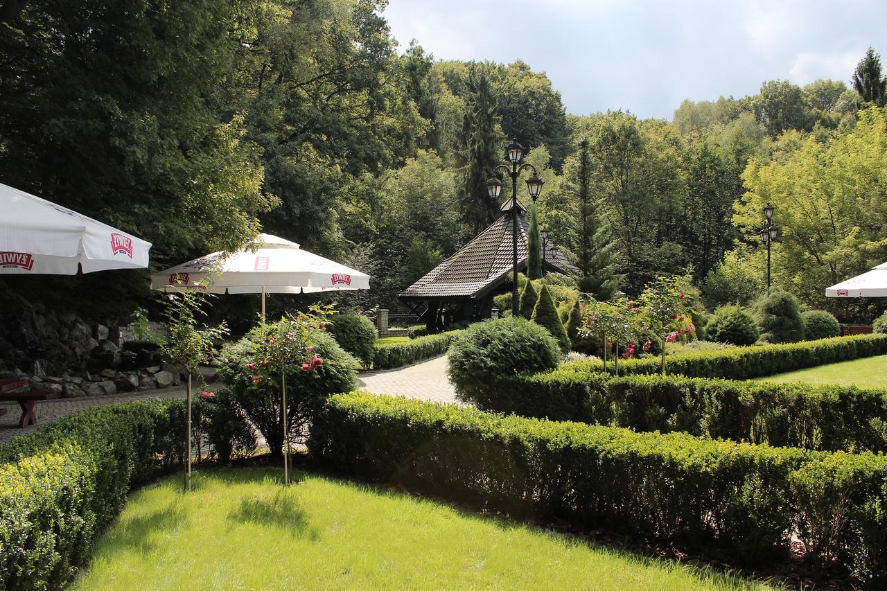 Hotel "Dworek Lesniczowka" Wodzisław Śląski Exteriér fotografie