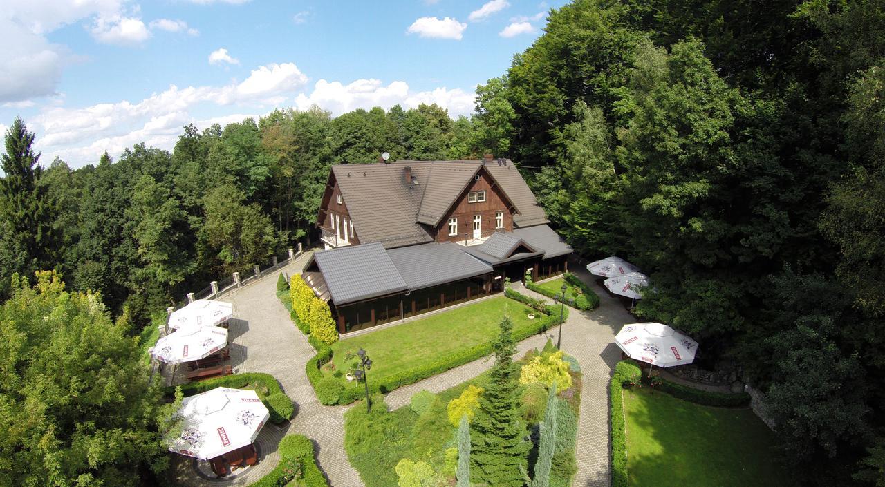 Hotel "Dworek Lesniczowka" Wodzisław Śląski Exteriér fotografie
