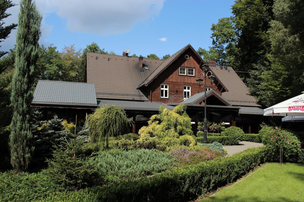 Hotel "Dworek Lesniczowka" Wodzisław Śląski Exteriér fotografie